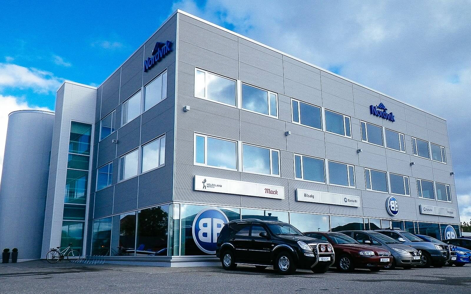 Nordvik-Eiendom-Referansebygg-Nordvik-Bodø Fasade til administrasjonsbygget til Nordvik Gruppen i Bodø