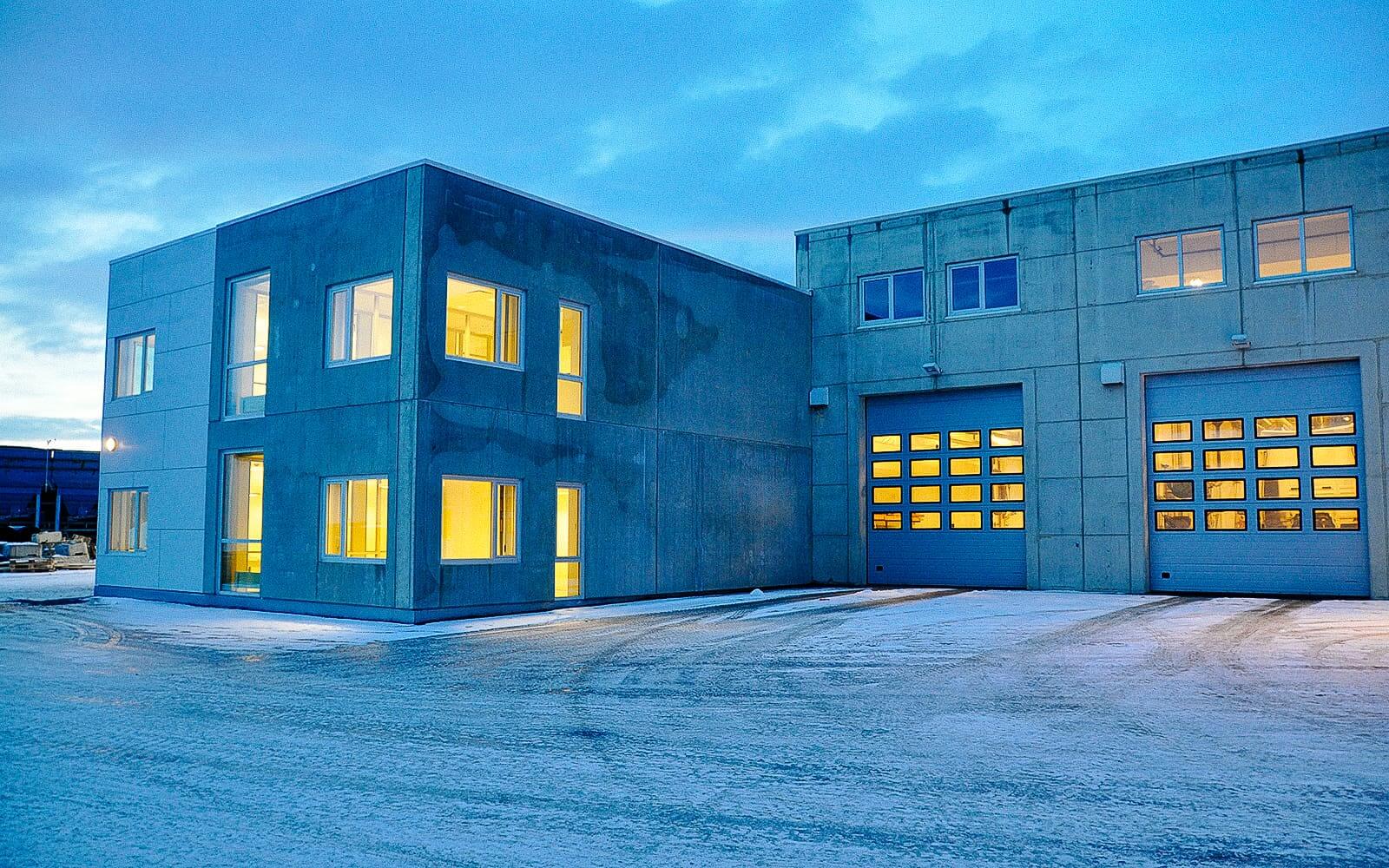 Nordvik-Eiendom-Referansebygg-Tromsø Fasade til Nordvik Last og Buss i Tromsø